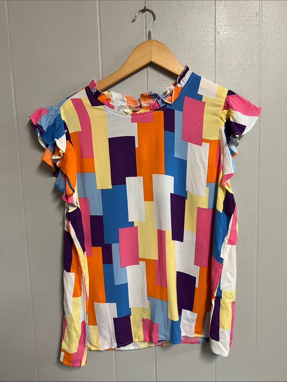 NWT Emily Wonder Colorblock Geometric Ruffle Sleeve Top - Multicolor New